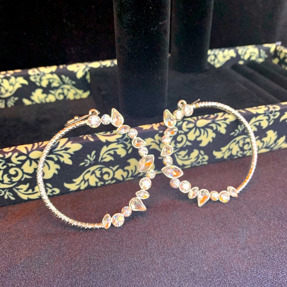 Guess big hoop with rhinestones & hook